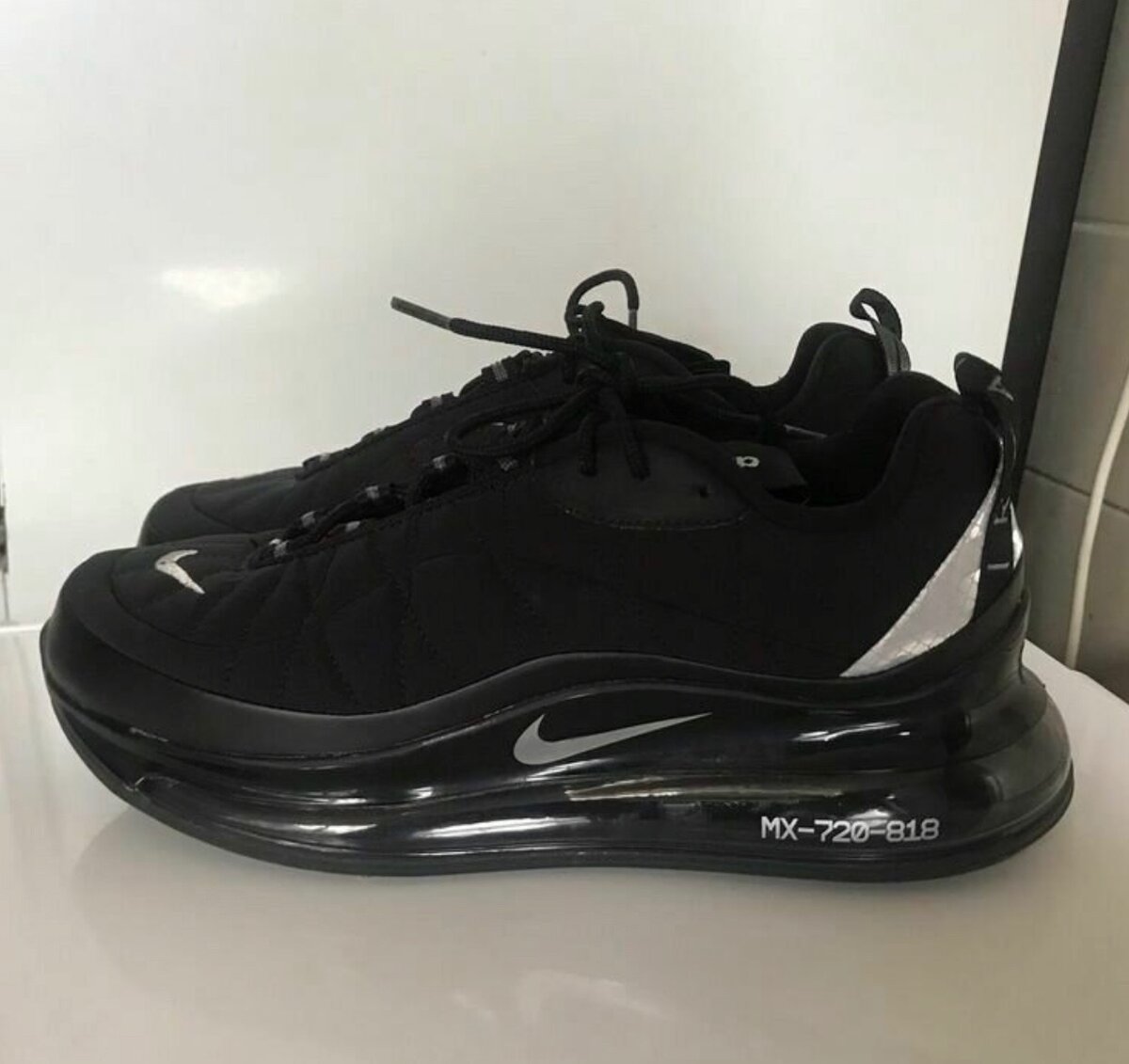 NIKE AIRMAX 720