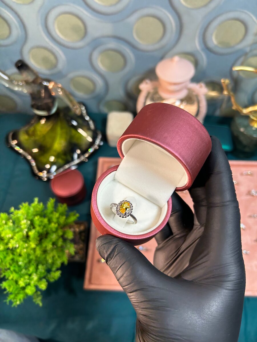 Bague en argent avec saphir