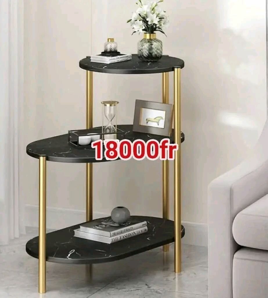 Table d'appoint élégante