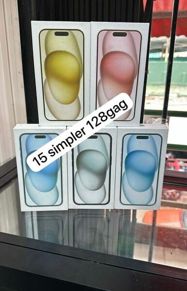 Iphone 15 Simple