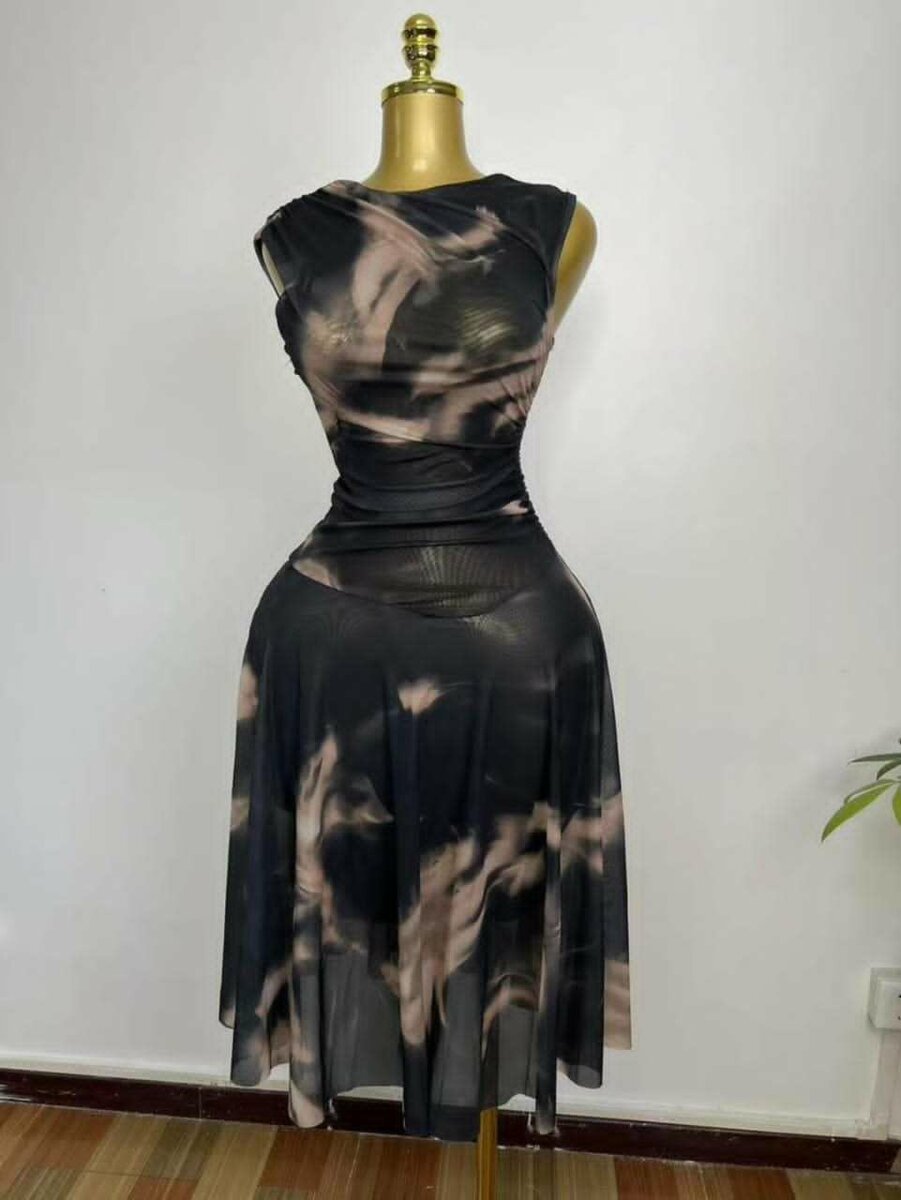 Robe élégante tie-dye