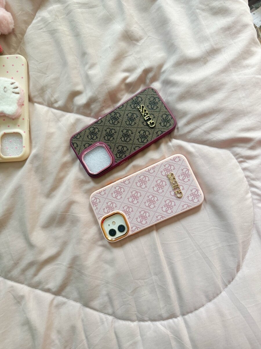 Coque GUESS pour iPhone élégante