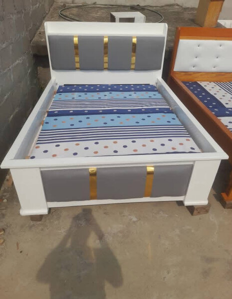 Lit double élégant blanc