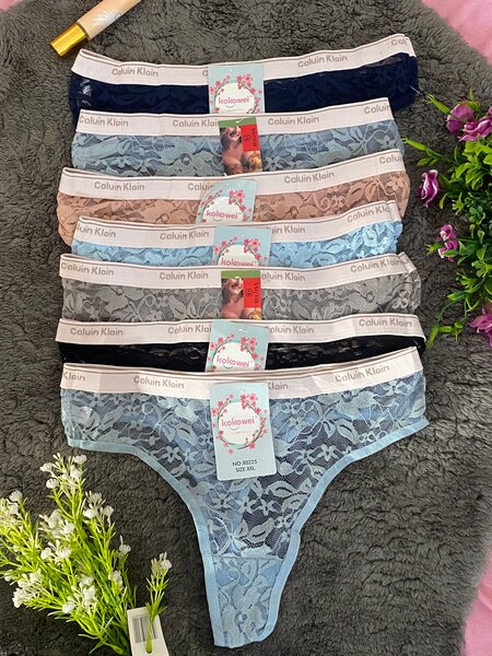 String en dentelle élégantes