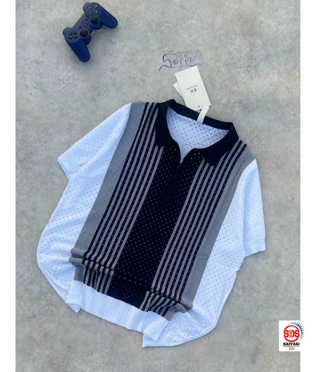 Polo en tricot rayé élégant