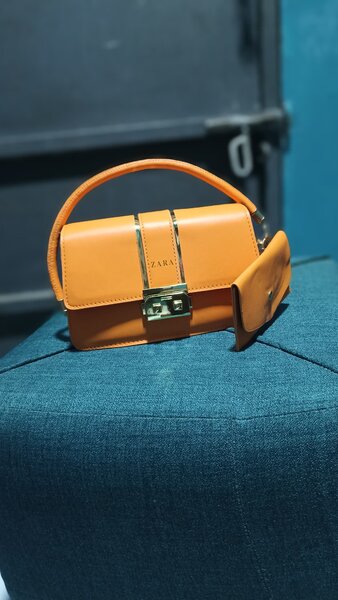 Sac bandoulière élégant Zara