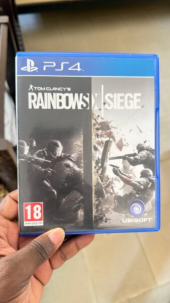 Tom Clancy's Rainbow Six Siege PS4