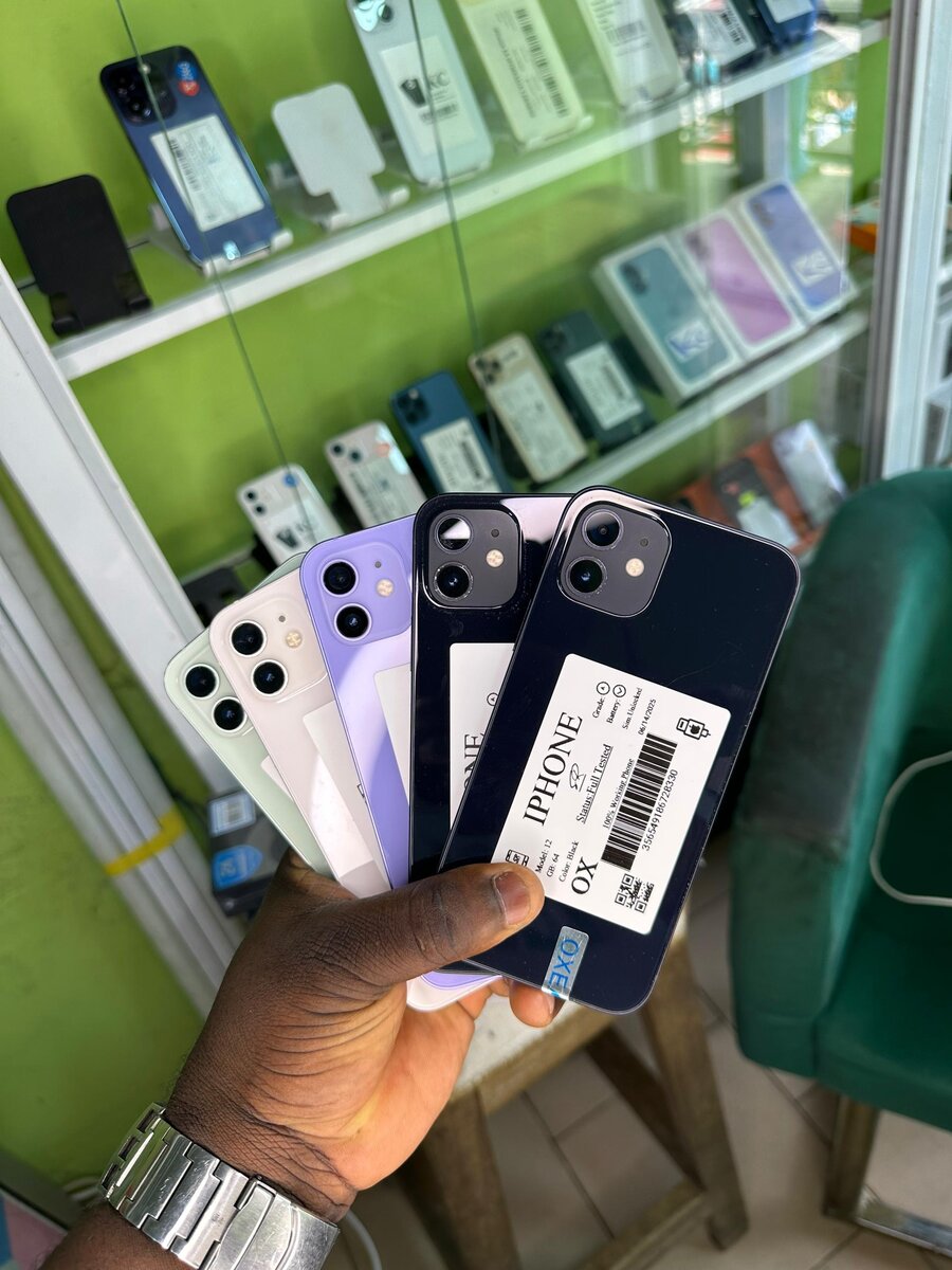 iPhone 11 quasi neuf