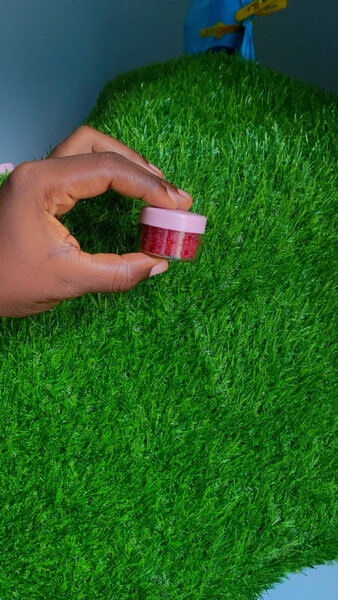 Gommage lèvres à la fraise