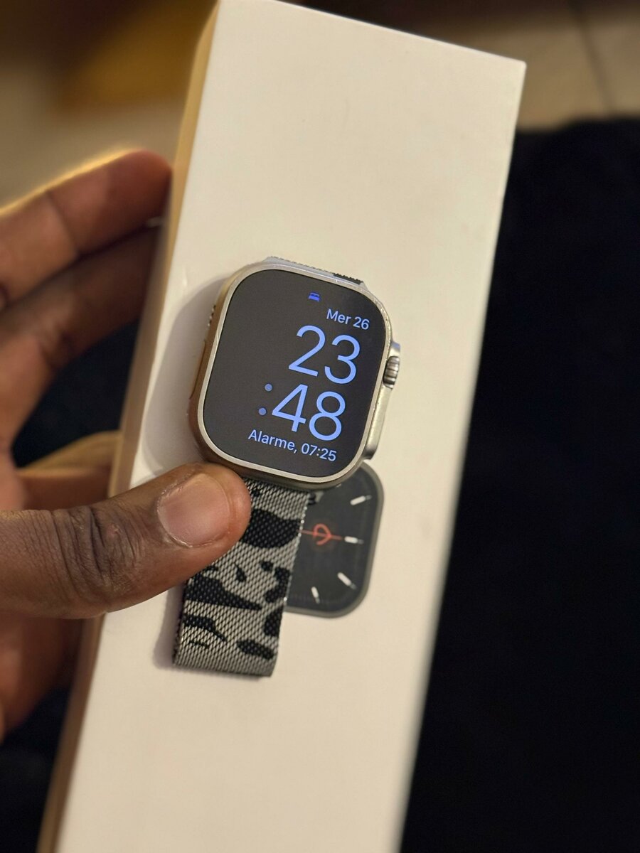 Montre Connectée Moderne