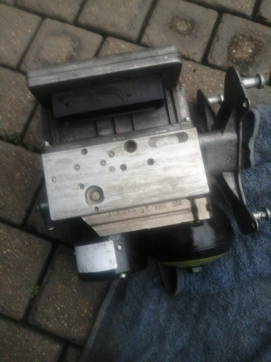 Mercedes ABS/SBC pump