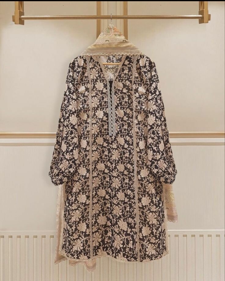 Lawn 3 Peace Suit