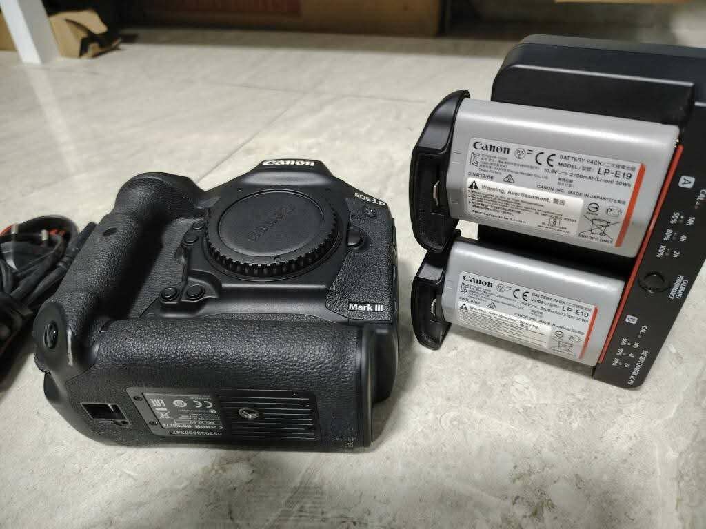 Canon EOS 1D Mark III