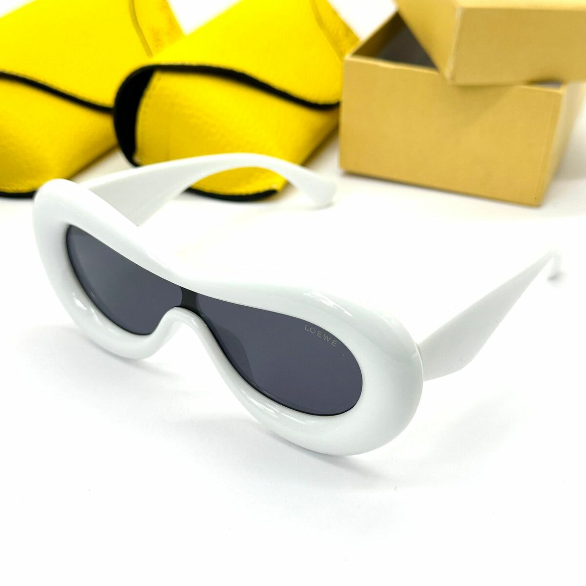 Fashion sunglasses