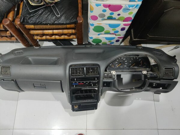 Cultus UK model dashboard, console and speedometer