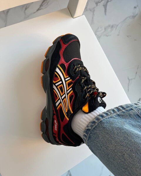 Chaussures de course Asics