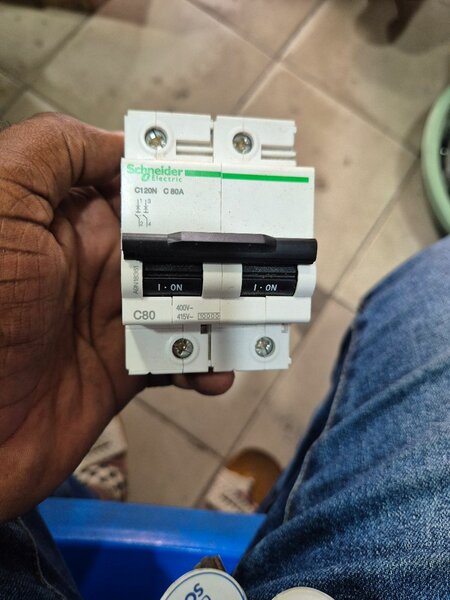 Schneider Interrupteur C80