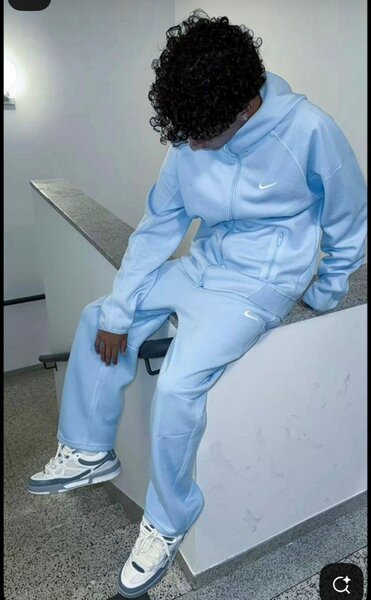 Ensemble de survêtement bleu