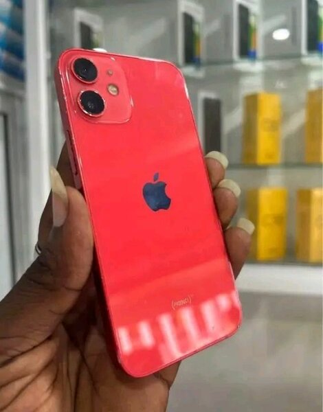 iPhone 12 Rouge Brillant