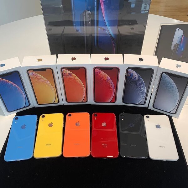 iPhone XR couleurs vives