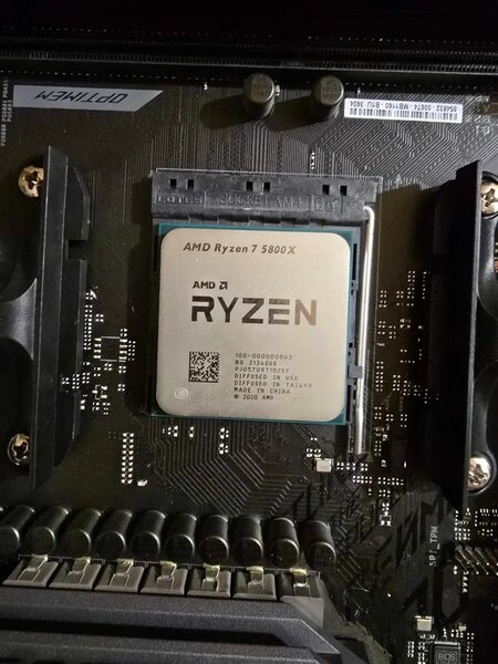 Asus ROG Strix X570-F GAMING