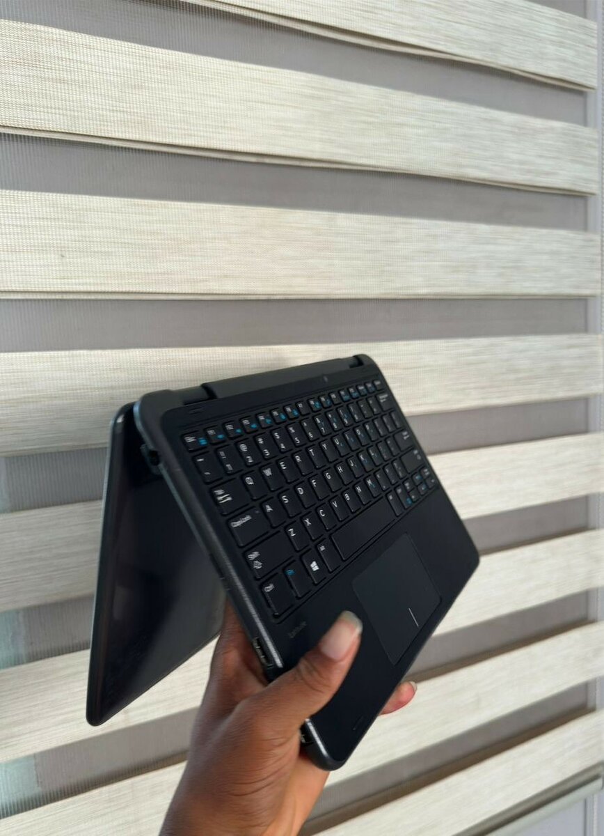 Dell Latitude 3189 x360