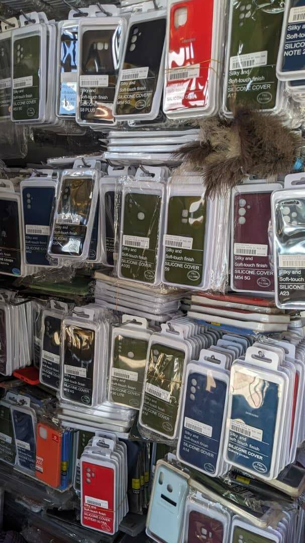 All Samsung silicone phone pouches