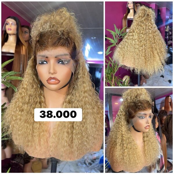 Perruque Bouclée Blonde