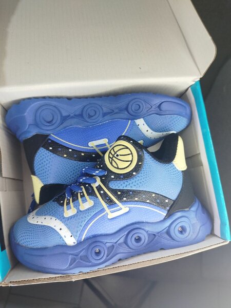 Chaussure lumineuse mixte fille et garçon