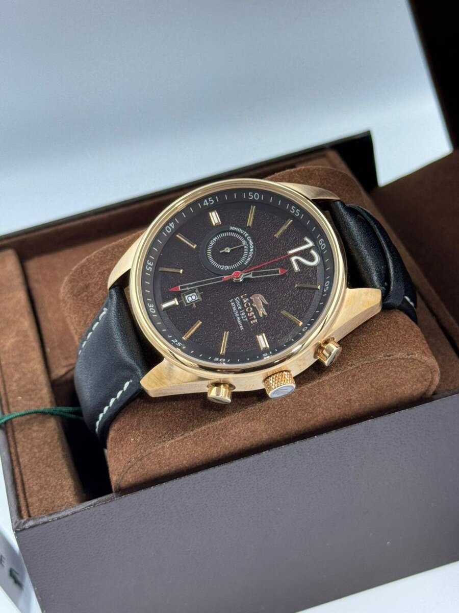 Montre élégante pour hommes