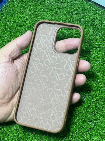 iPhone 15 pro max pouch