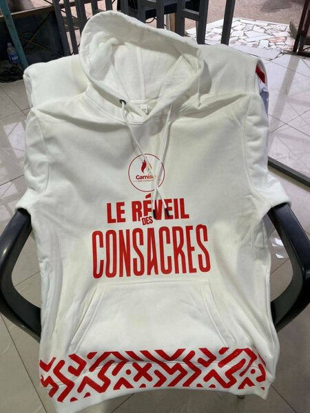 T-shirt et Hoodies "Le Réveil Des Consacrés"