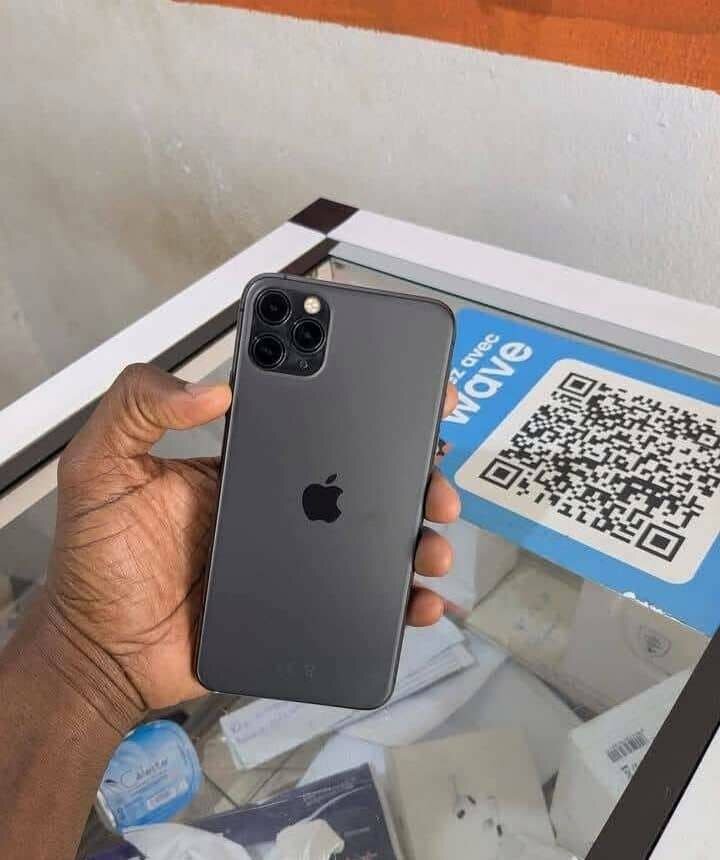 iPhone 11 Pro Max Gris