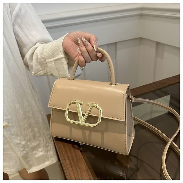 Fashionable women's bag