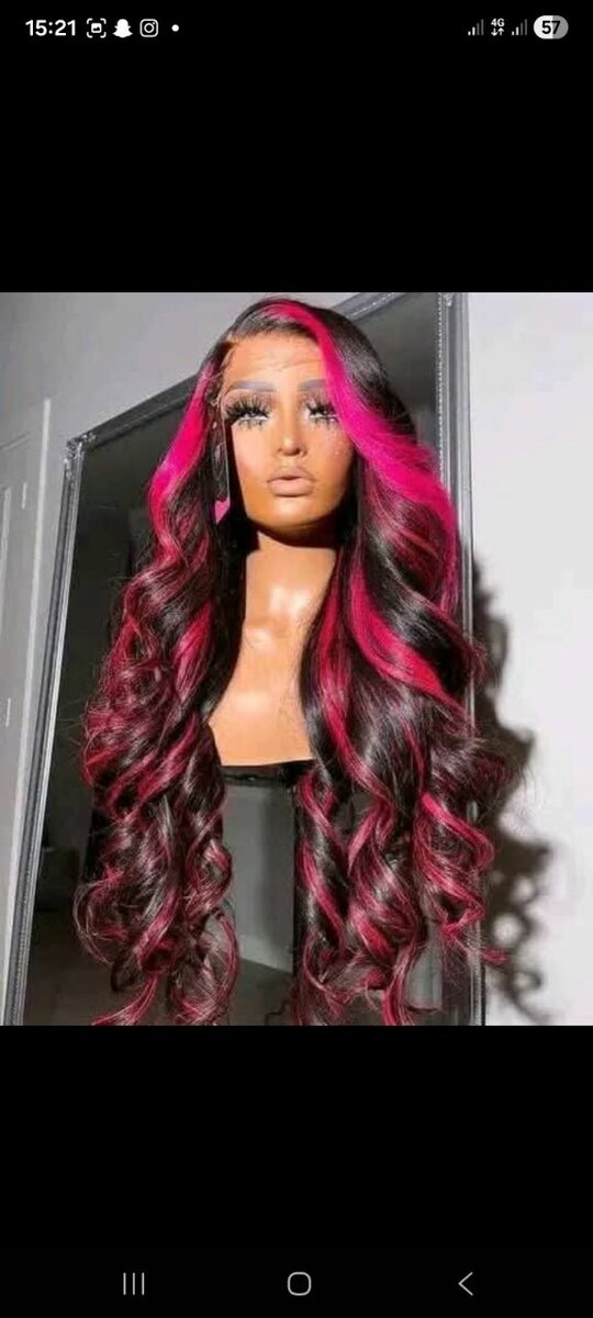 Perruque longue bouclée