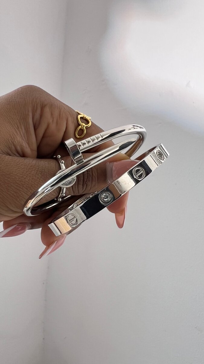 Bracelets en acier inoxydable élégant