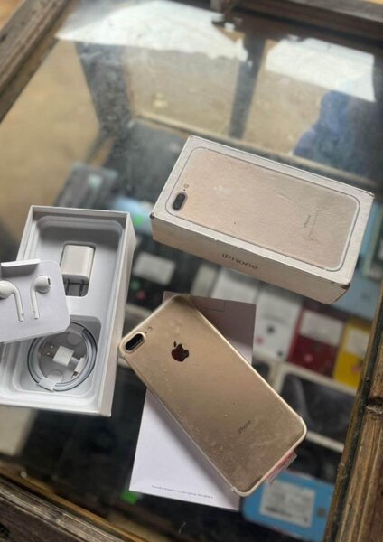 iPhone 7 Plus propre sans souc