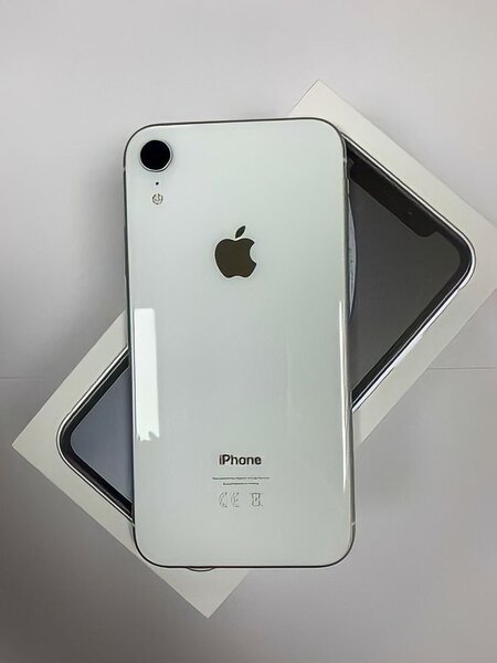 iPhone XR - Smartphone