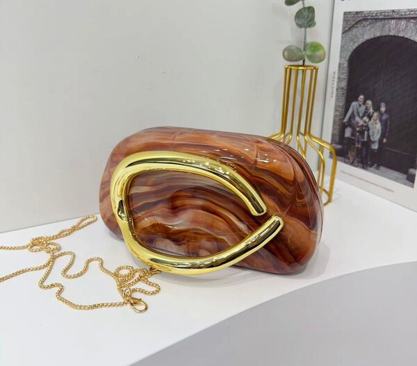 Sac à main rétro en résine