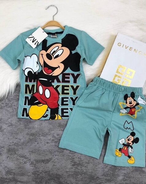 Ensemble short et T-shirt Mickey pour garçons