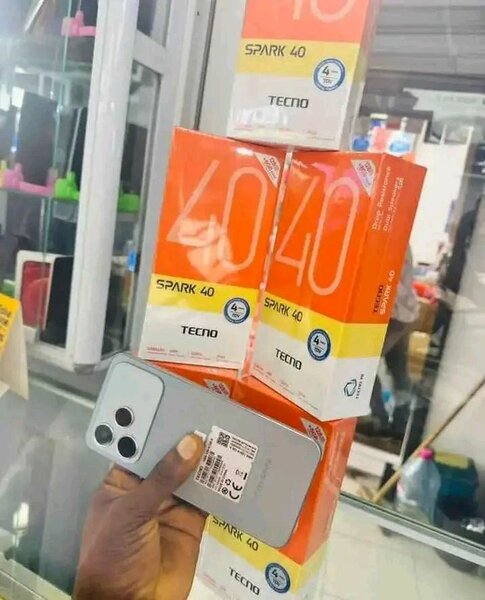 TECNO Spark 40 Smartphone Android