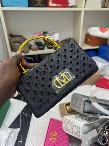 Sac à main perlé élégant