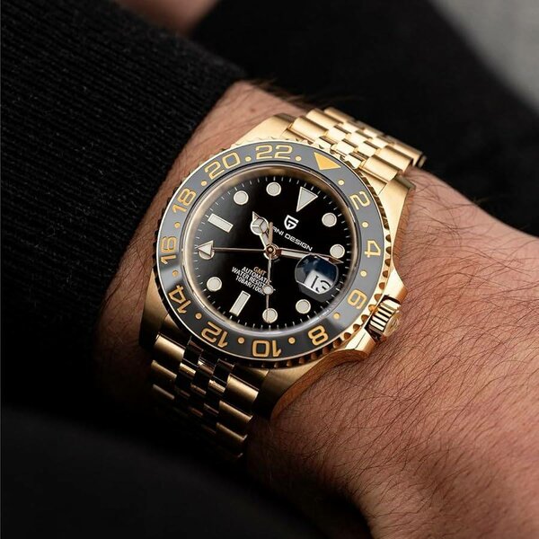 Montre Luxe Auto Dorée Saphire