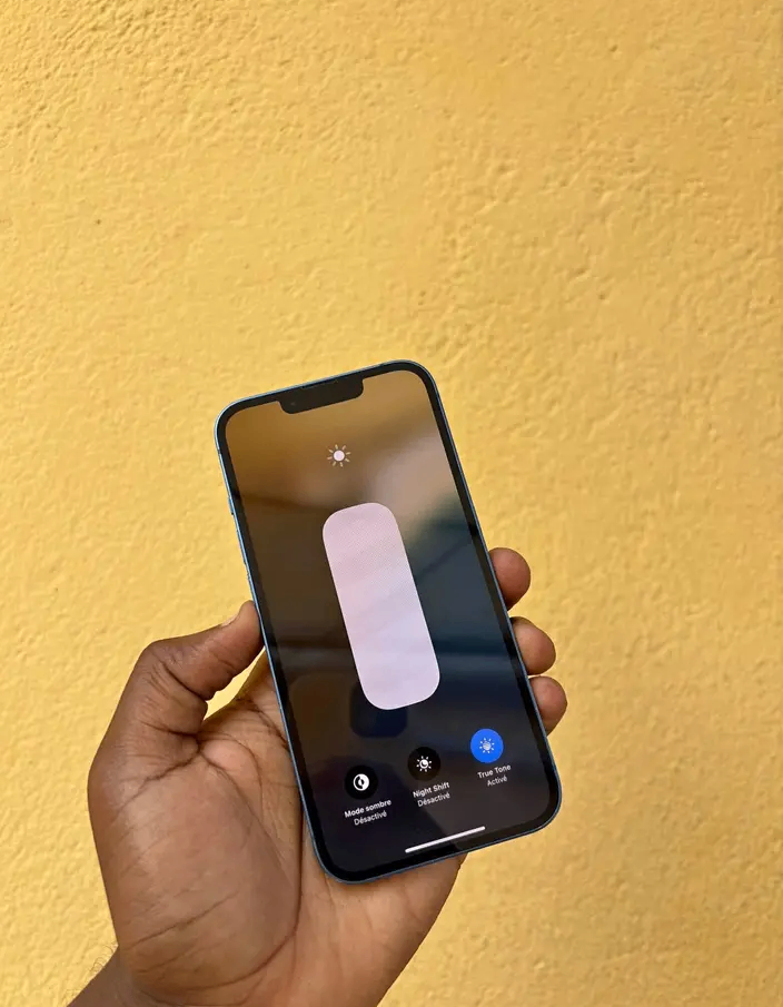 iPhone Bleu Brillant