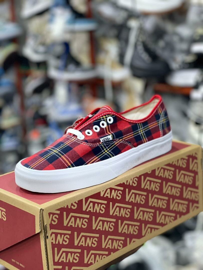 Vans Authentic Unisex Sneaker
