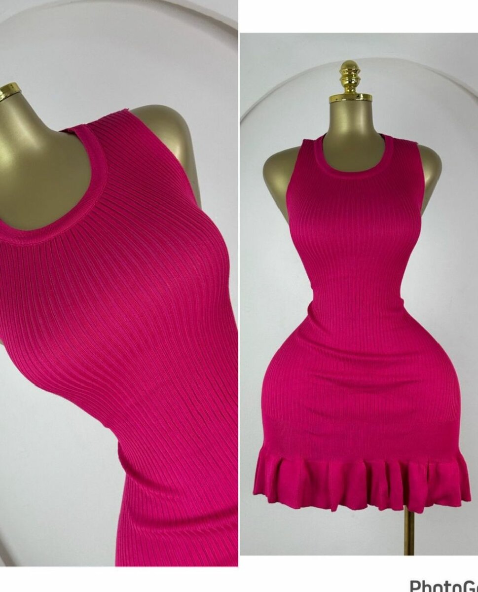 Robe Ajustée Évasée Rose