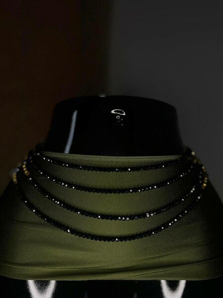 Baya perlée colorée