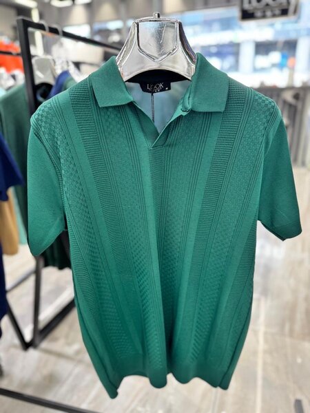 Polo manches courtes zippé