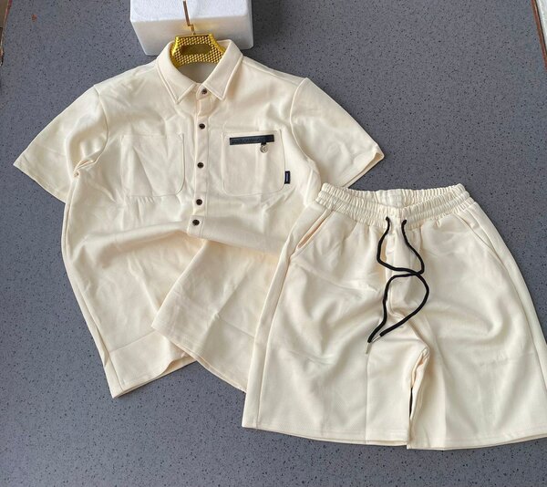 Casual top and down shorts