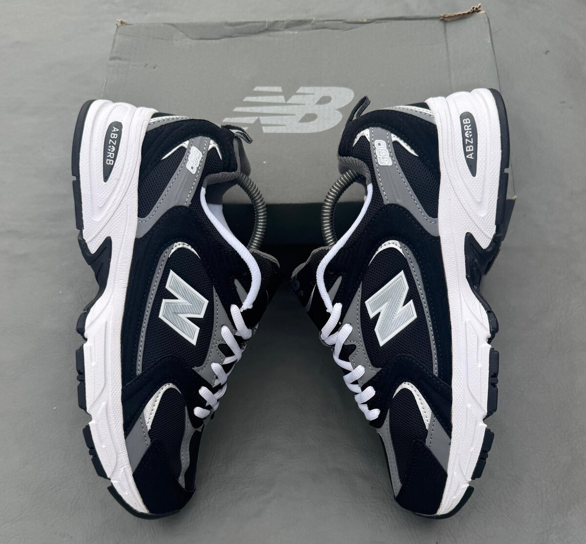 Baskets New Balance Noires